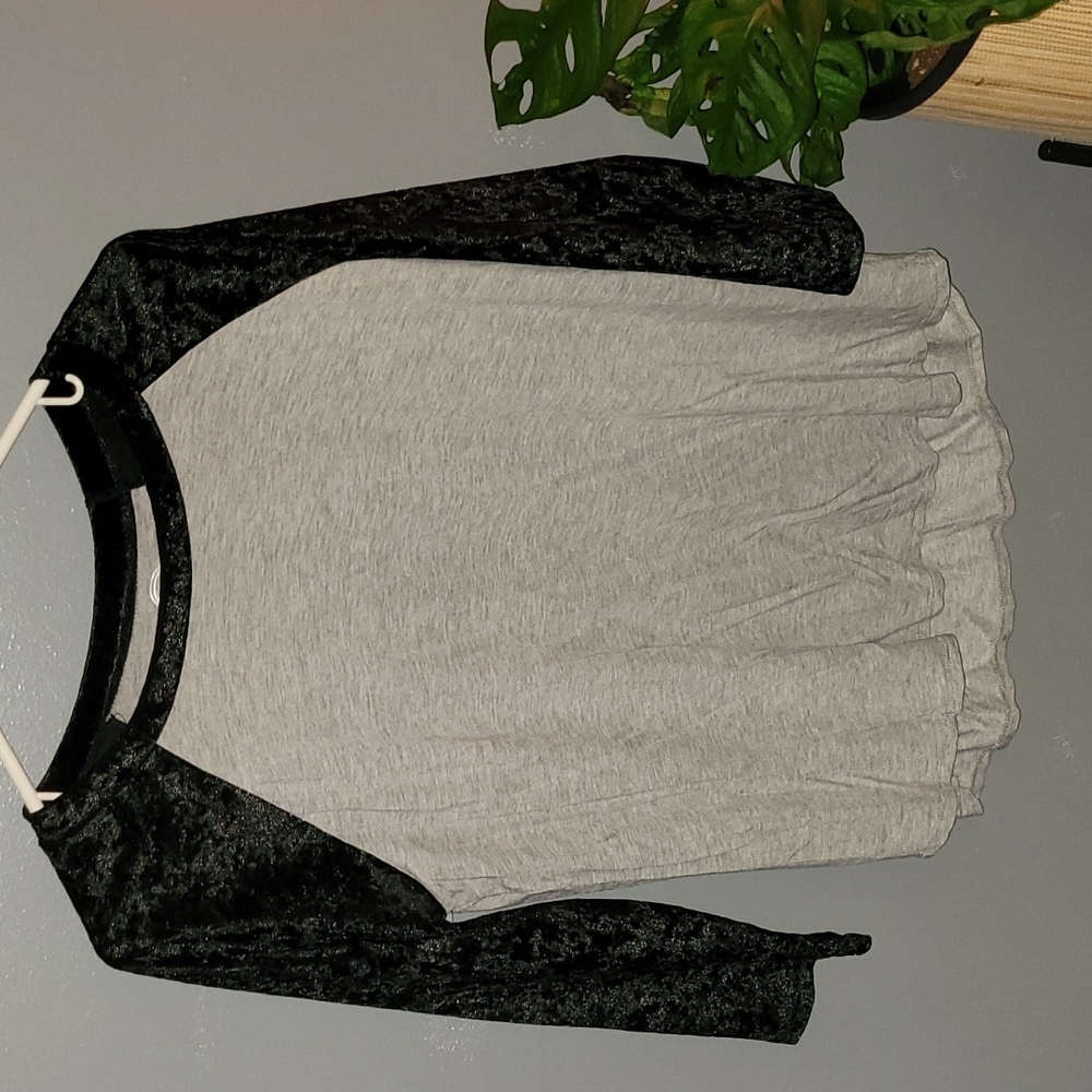 Baseball tee